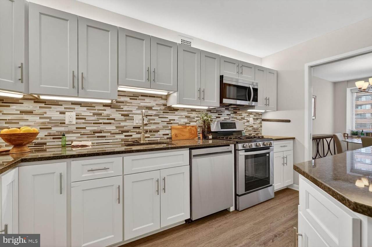 4515 Willard Avenue - Photo 1