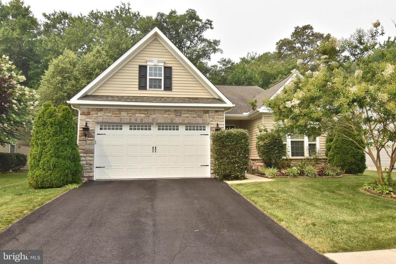 427 Tunbridge Court - Photo 1