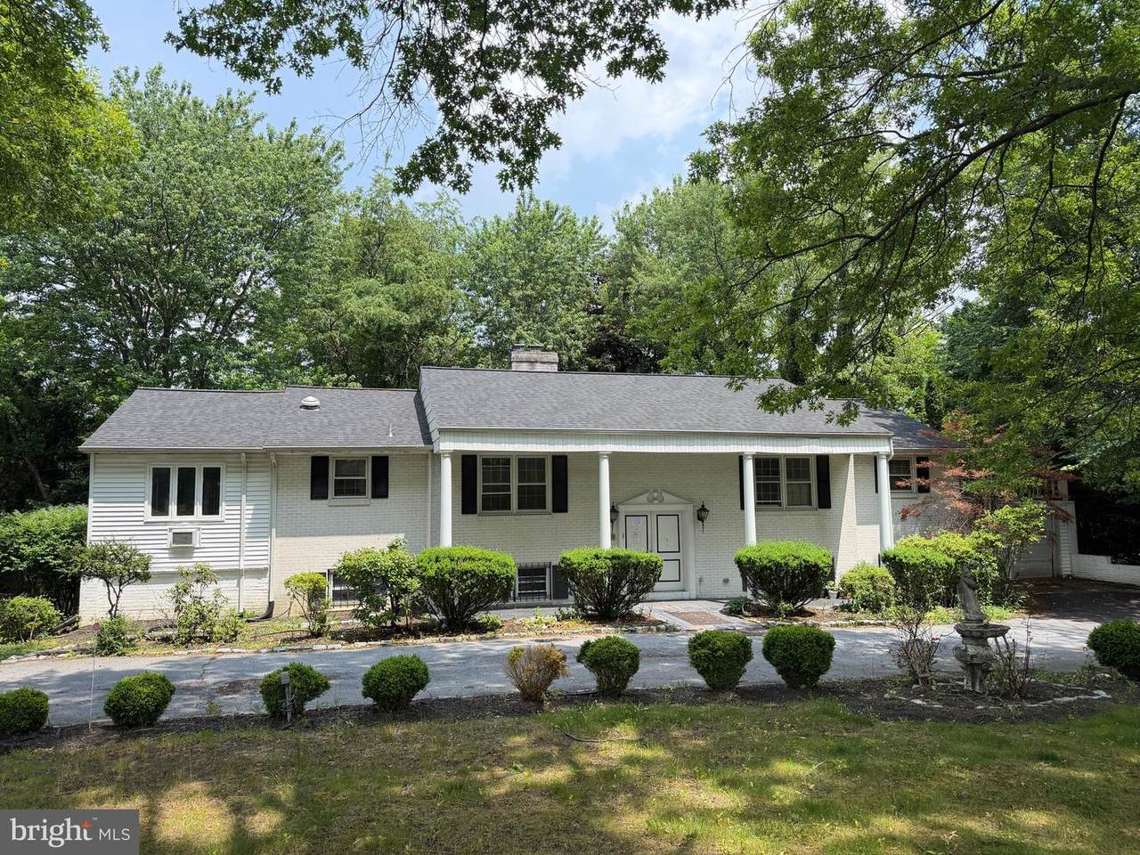 4005 Fargreen Road - Photo 1
