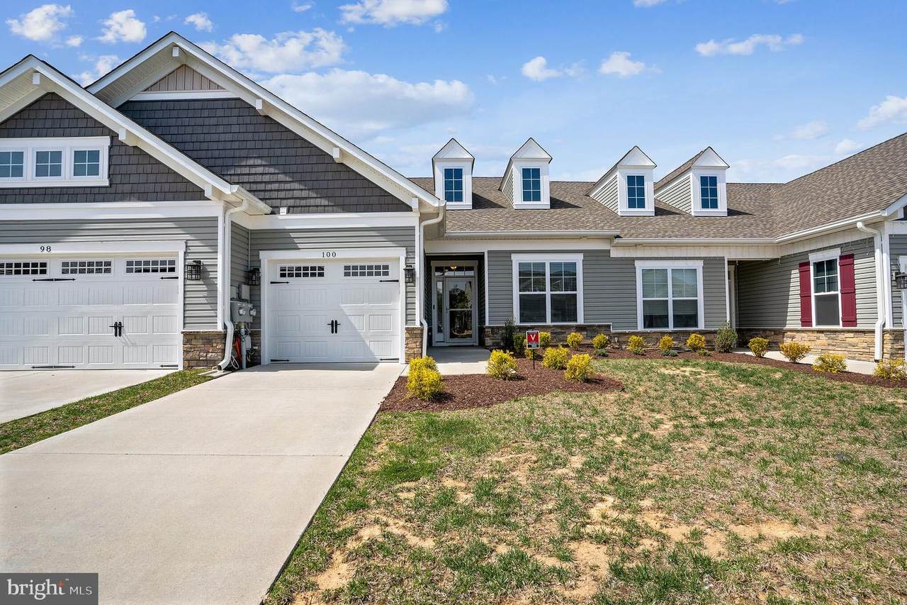 100 Camden Circle - Photo 1