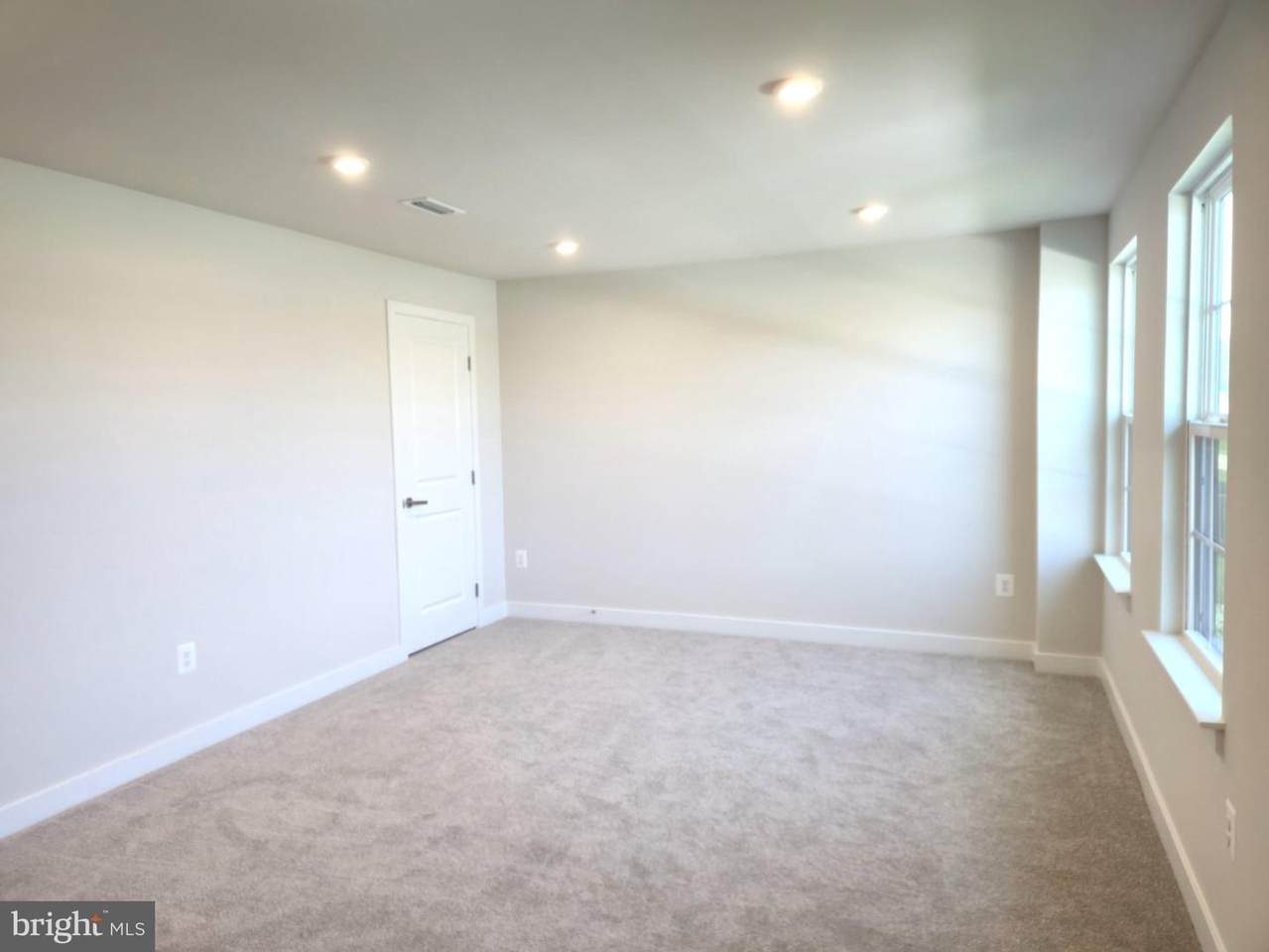 https://bt-photos.global.ssl.fastly.net/brightmls/1280_boomver_1_805172121200-2.jpg