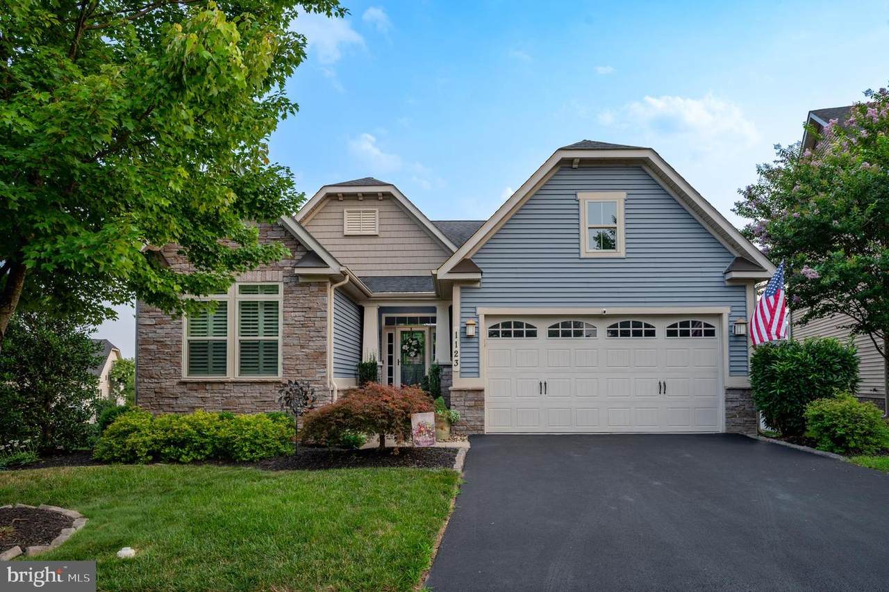 1123 Long Farm Circle - Photo 1