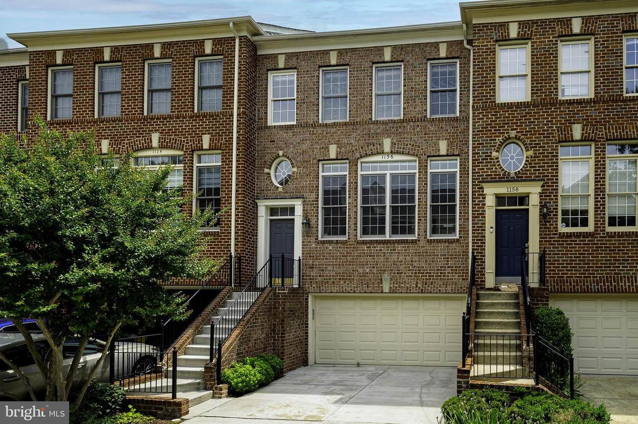 1156 Regal Oak Drive - Photo 1