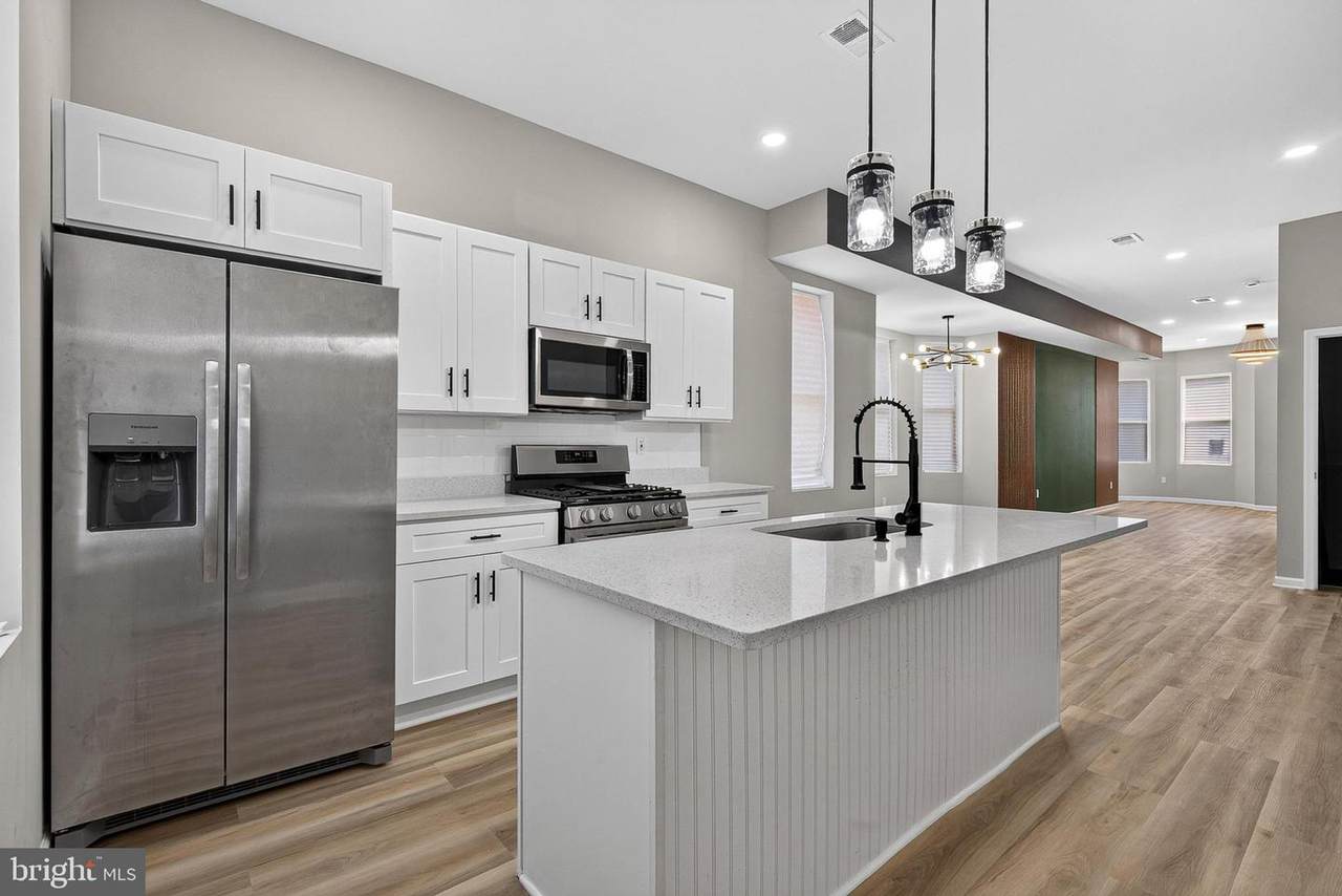 2820 Auchentoroly Terrace - Photo 1