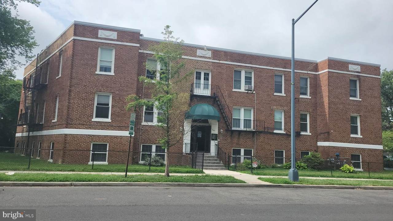 640 Buchanan Street - Photo 1