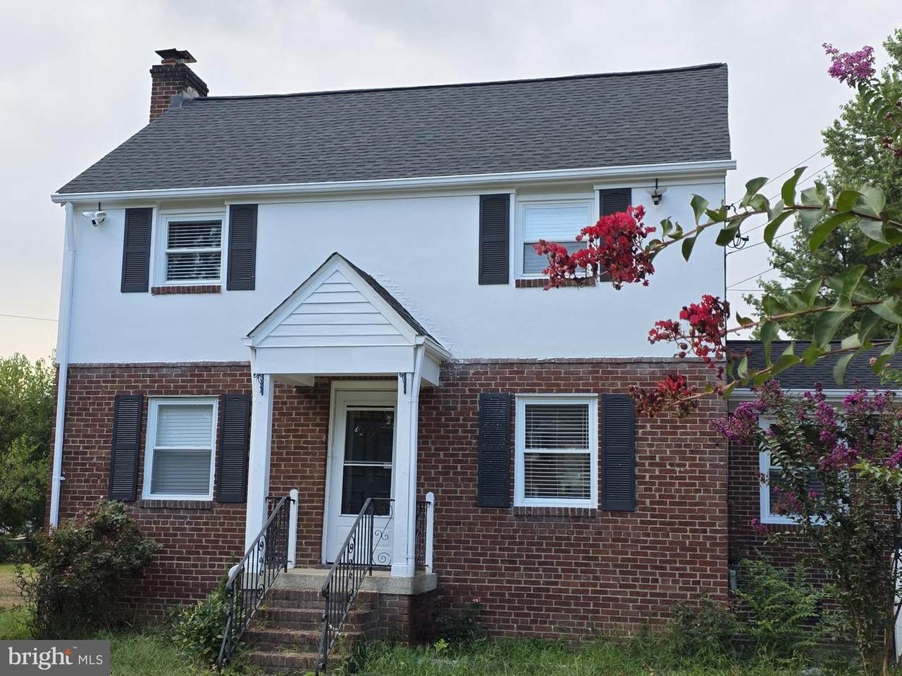 5427 Dawes Avenue - Photo 1