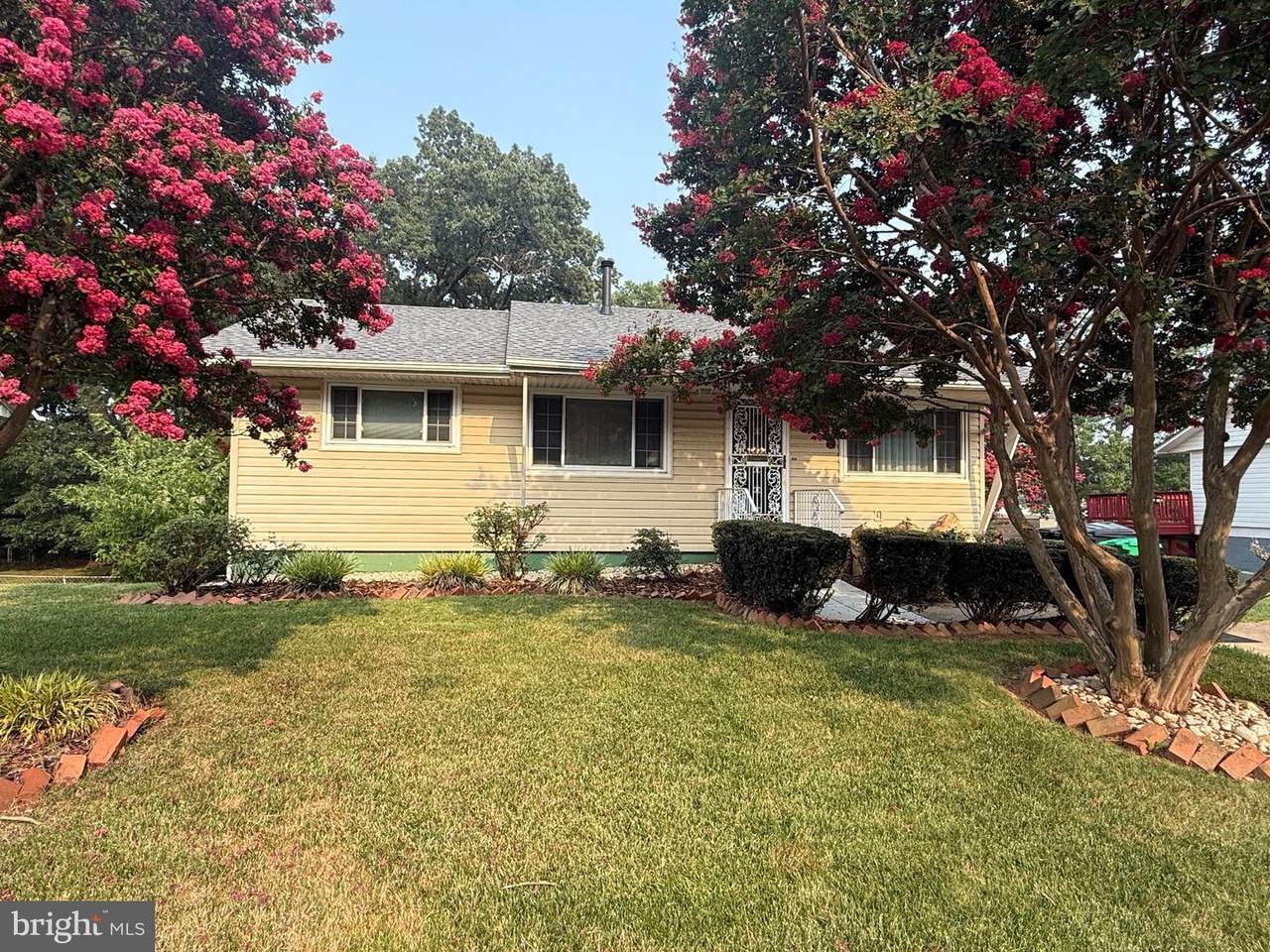 3119 82ND Avenue - Photo 1