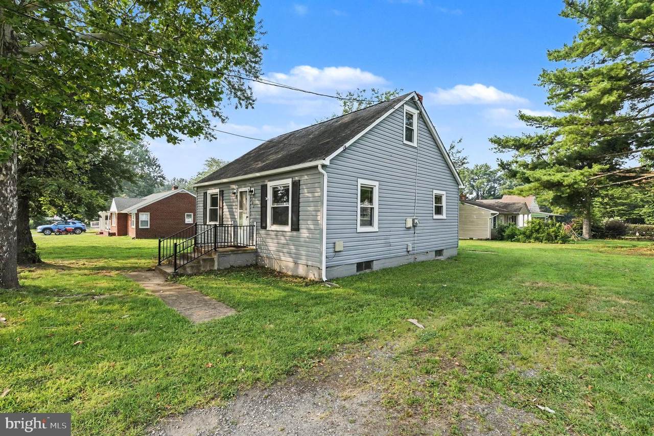 302 Chatham Street - Photo 1