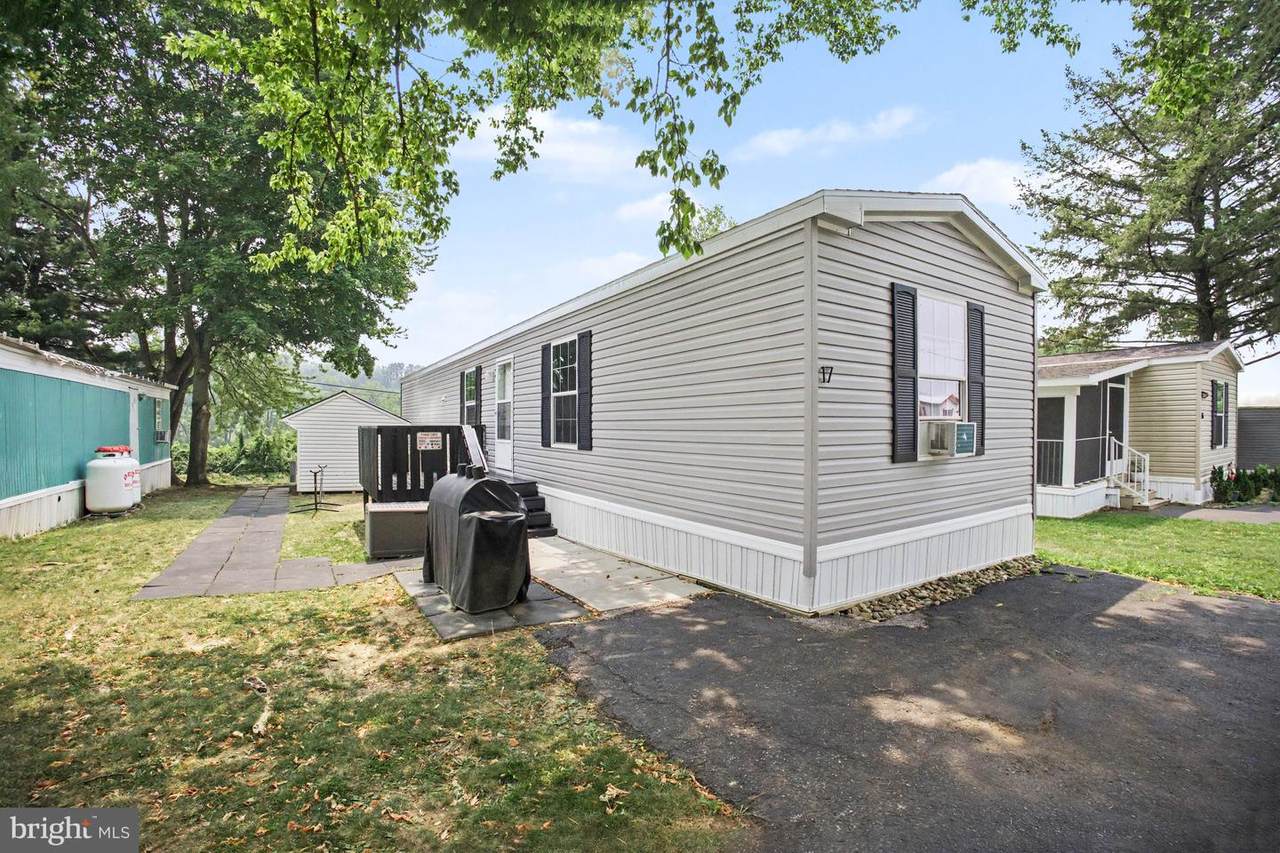 17 Lebanon Valley Ct - Photo 1