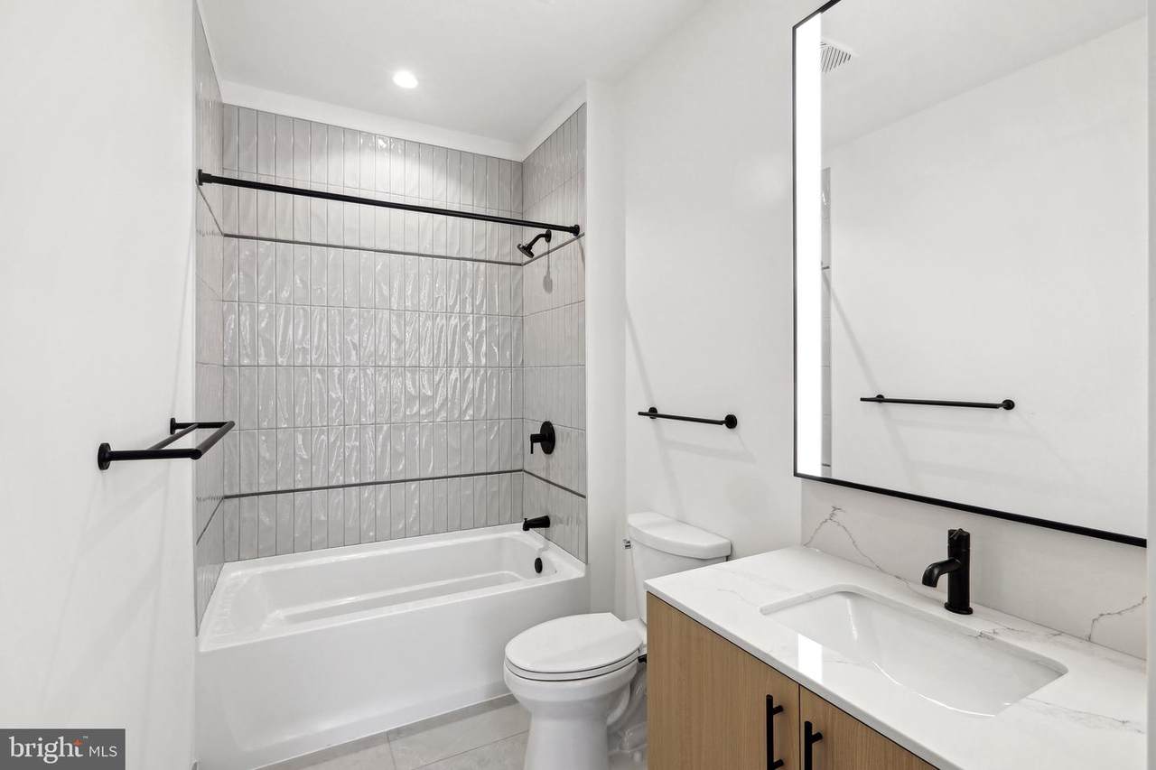 https://bt-photos.global.ssl.fastly.net/brightmls/1280_boomver_1_805175898614-2.jpg