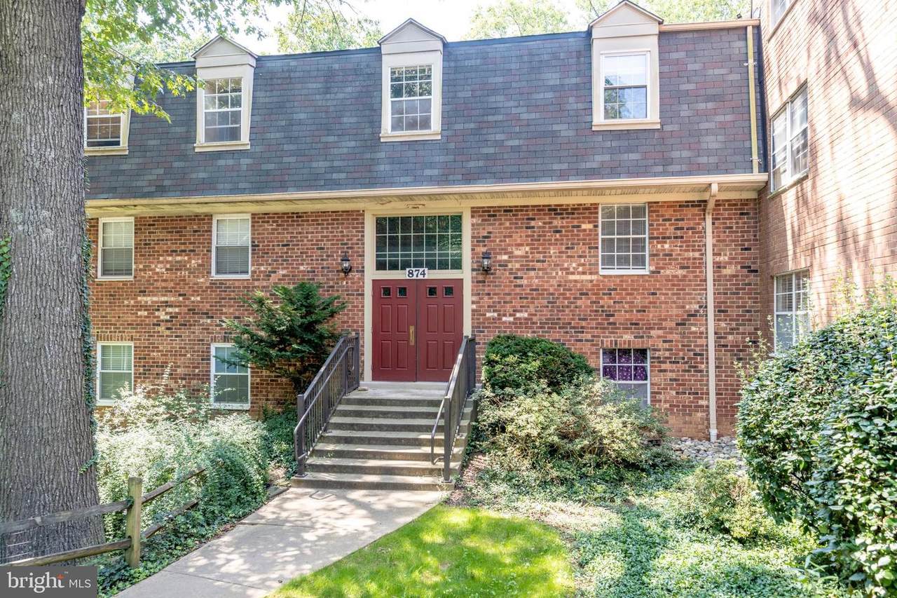 874 College Parkway - Photo 1