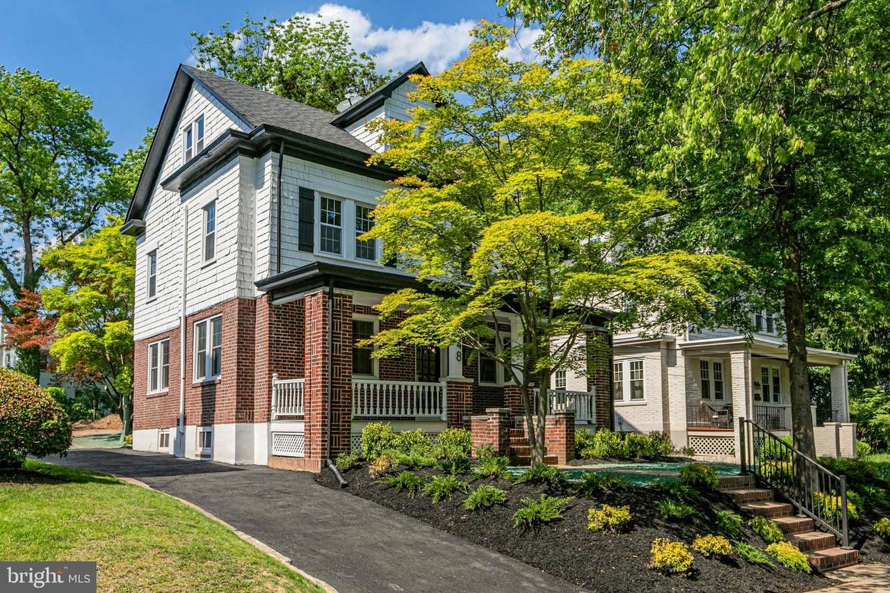 248 Hawthorne Avenue - Photo 1
