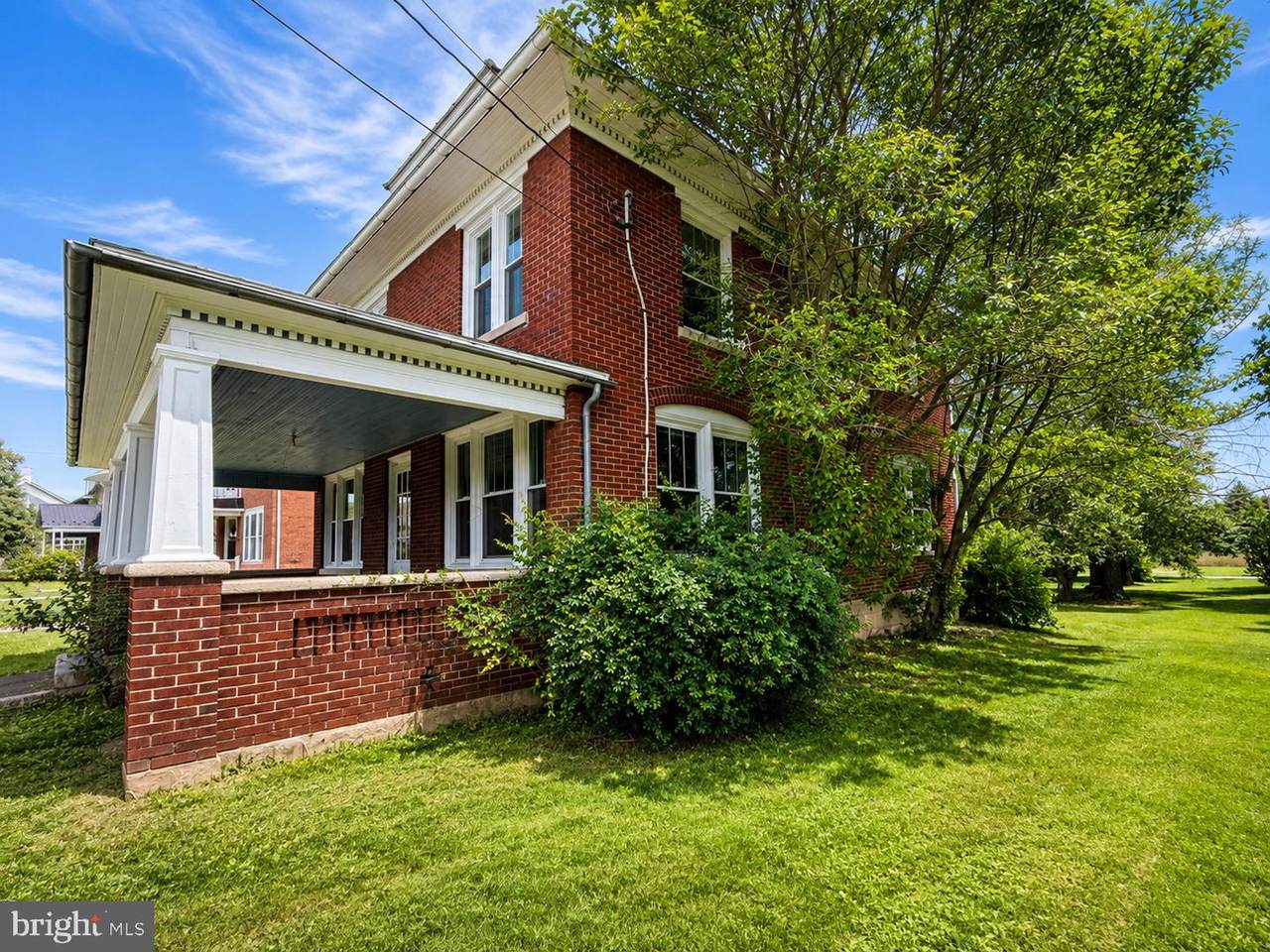 149 W Main - Photo 1