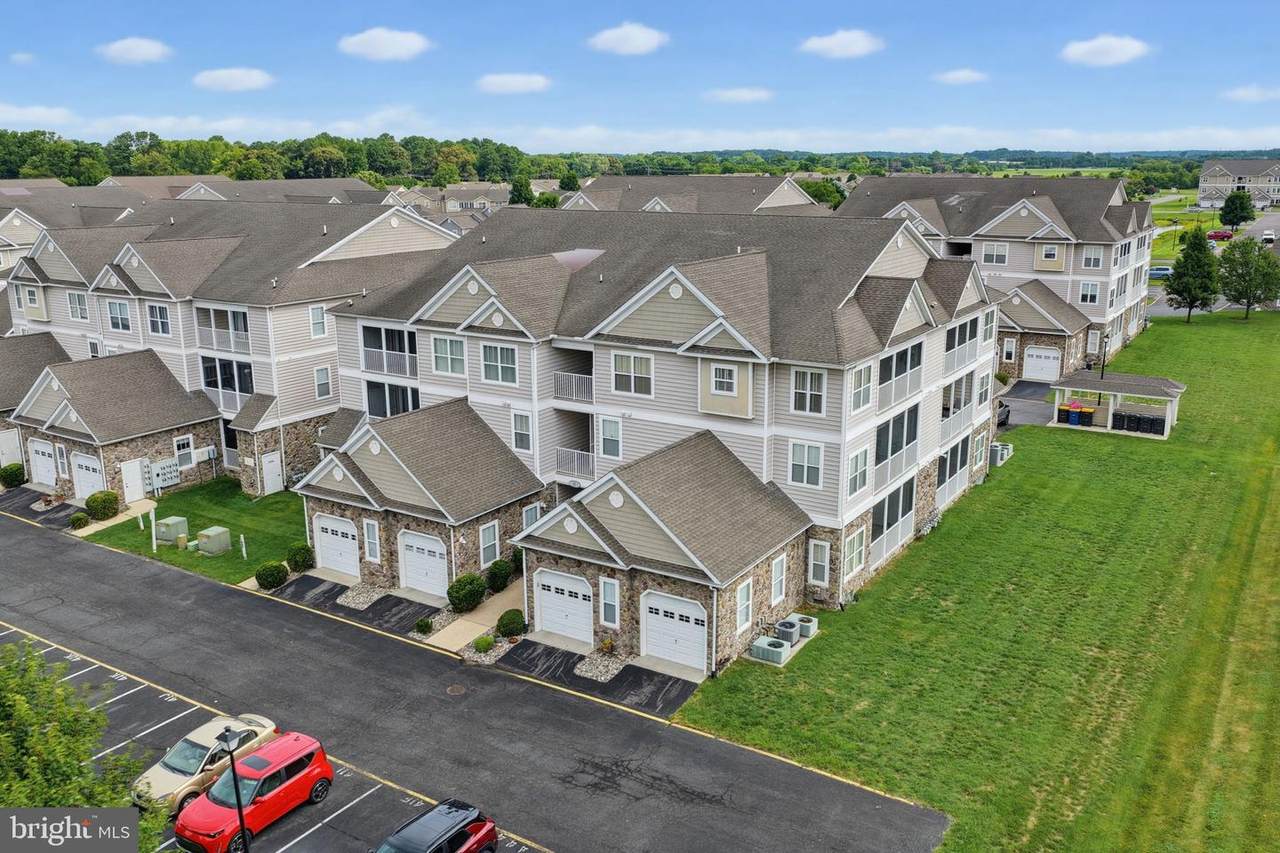 4102 Summer Brook Way - Photo 1