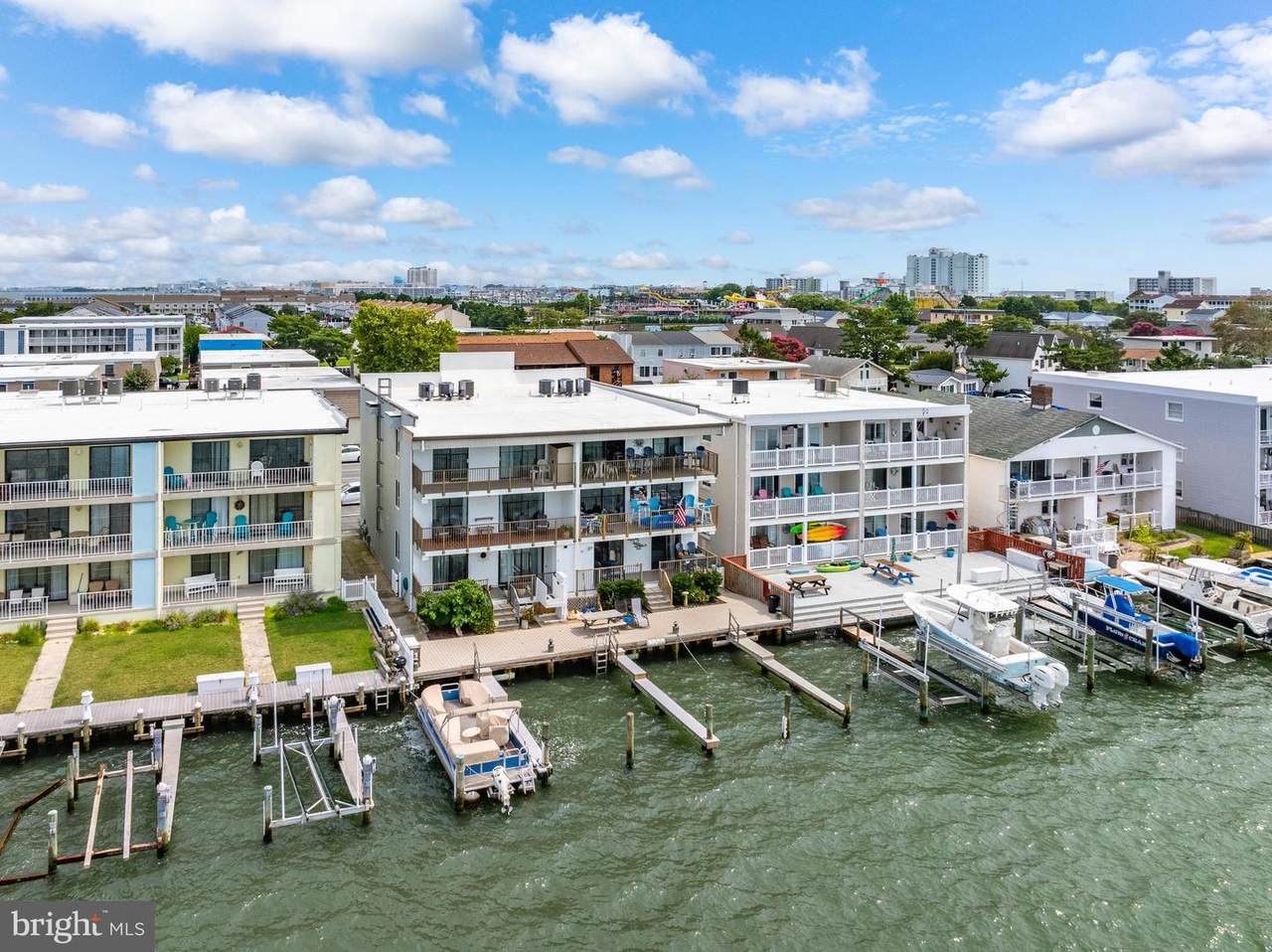 413 Bayshore Drive - Photo 1