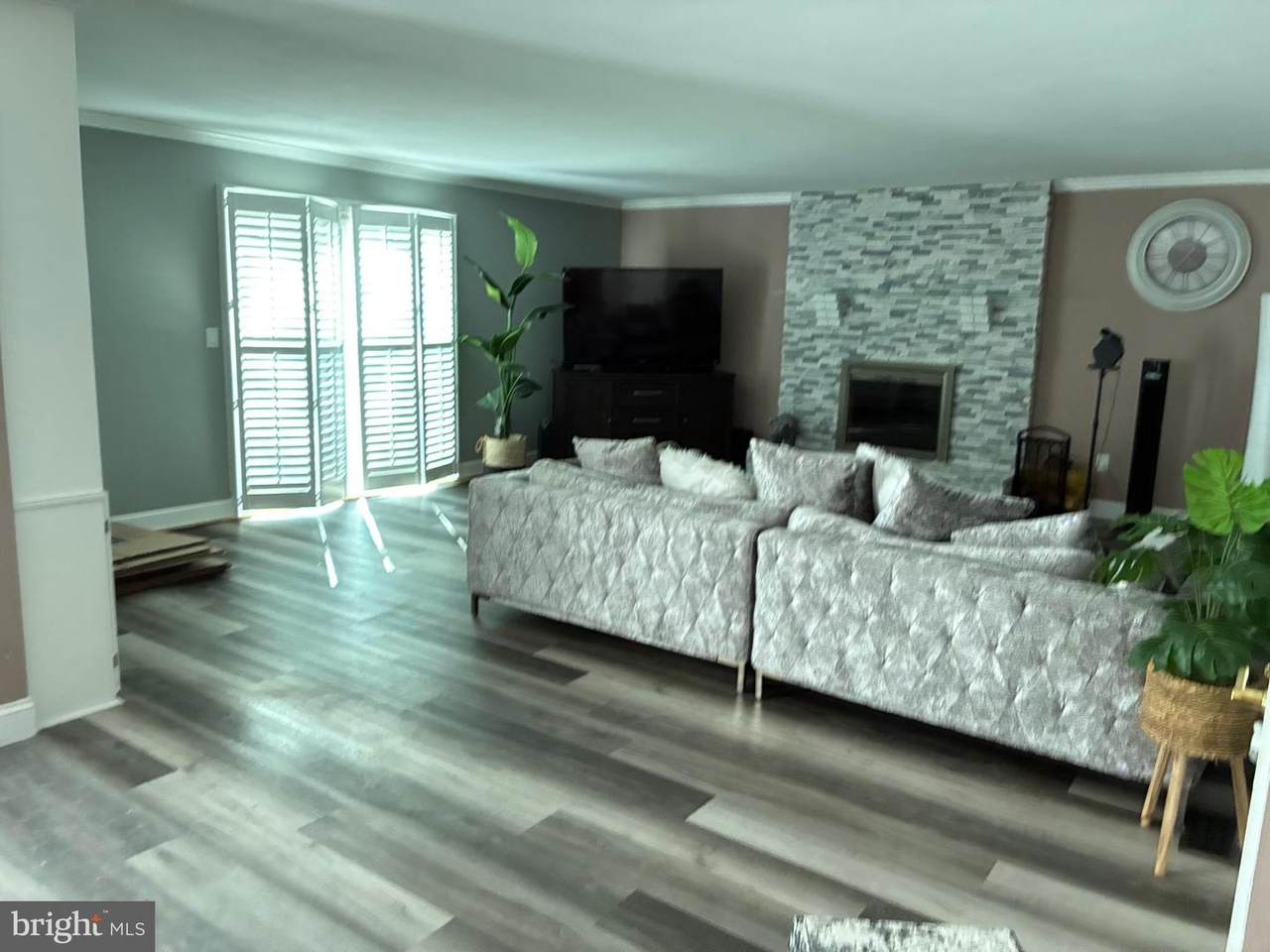 https://bt-photos.global.ssl.fastly.net/brightmls/1280_boomver_1_805177056510-2.jpg