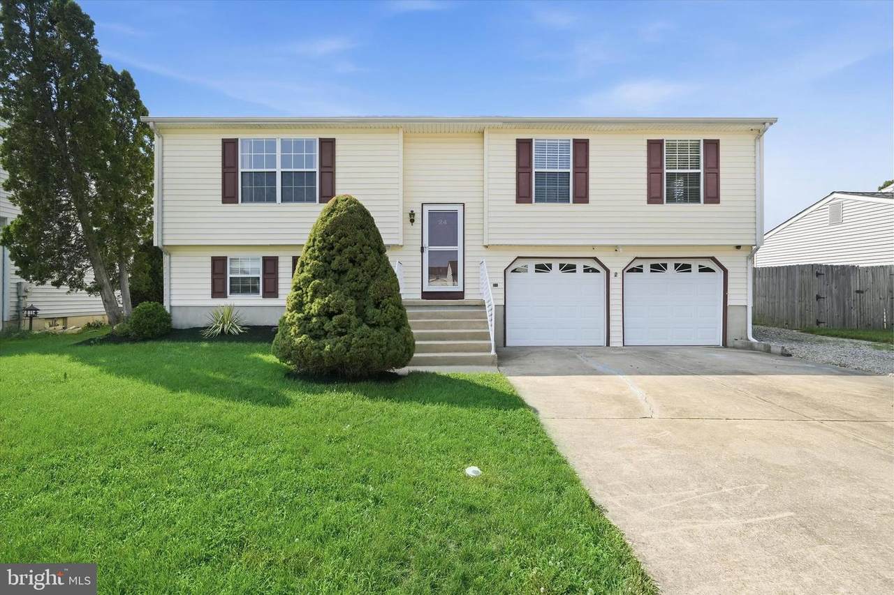 24 Country Lane - Photo 1