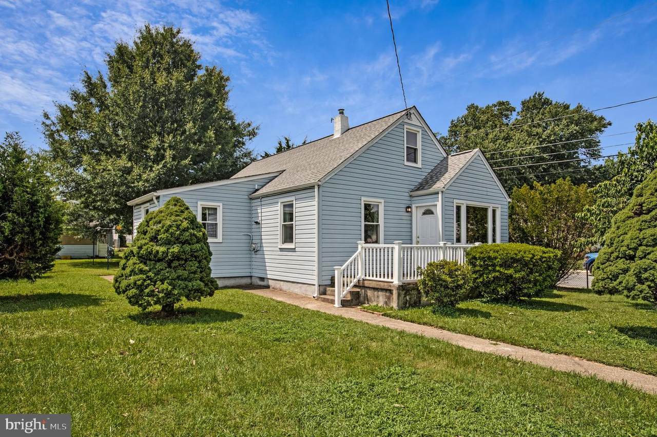 413 Laura Avenue - Photo 1