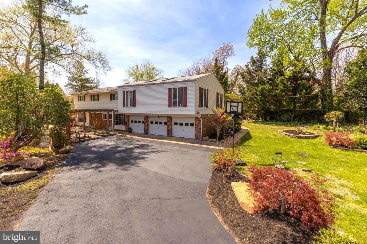 6811 Valley Brook Drive - Photo 1