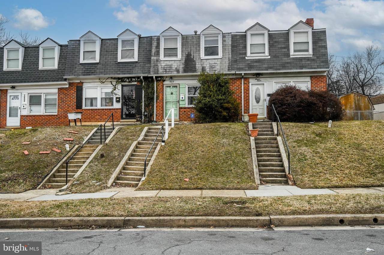 1610 Wentworth Avenue - Photo 1