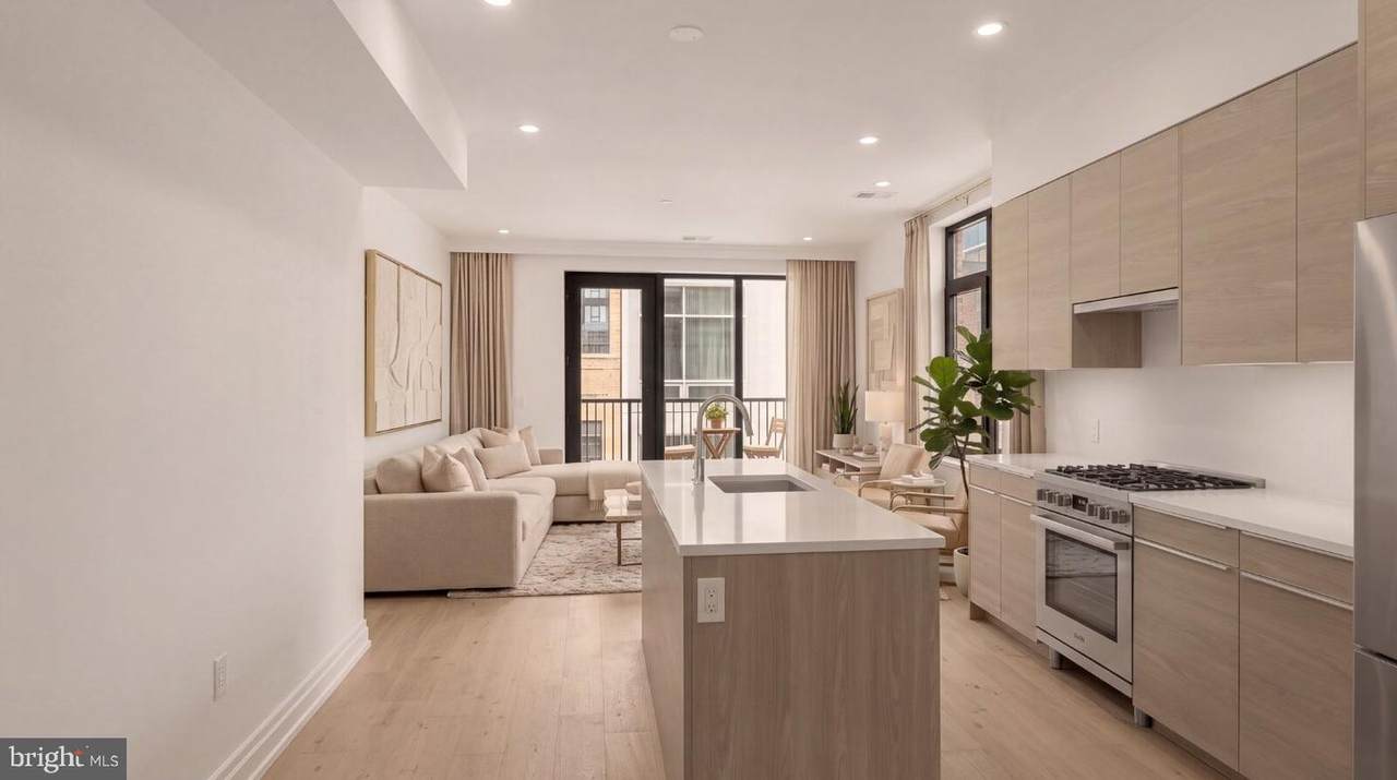 1128 10TH Street - Photo 1