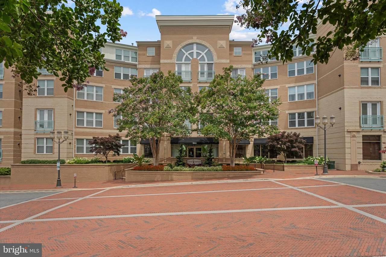 12000 Market Street - Photo 1