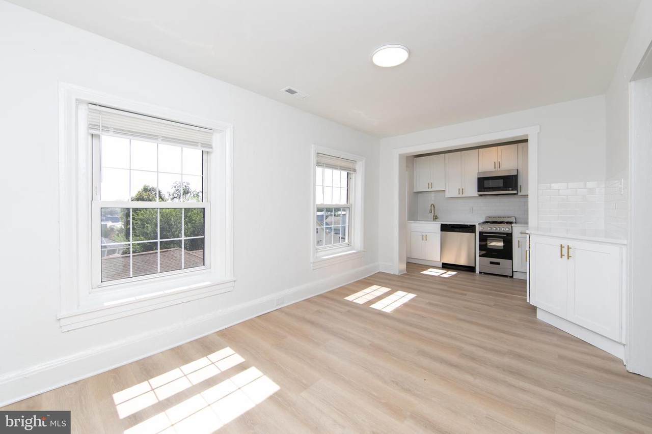 9 Holly Avenue - Photo 1