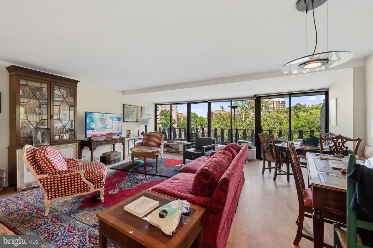 2500 Virginia Avenue - Photo 1