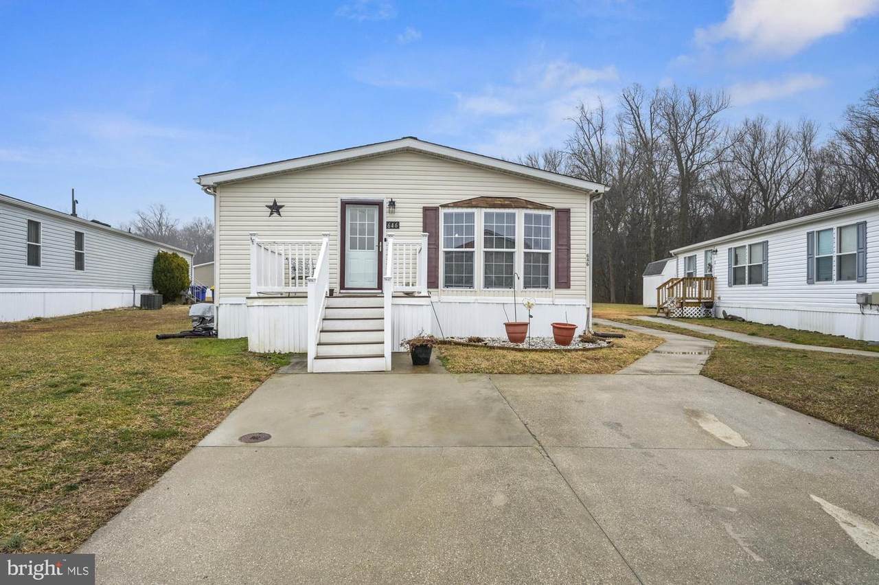 646 Fox Pointe Drive - Photo 1