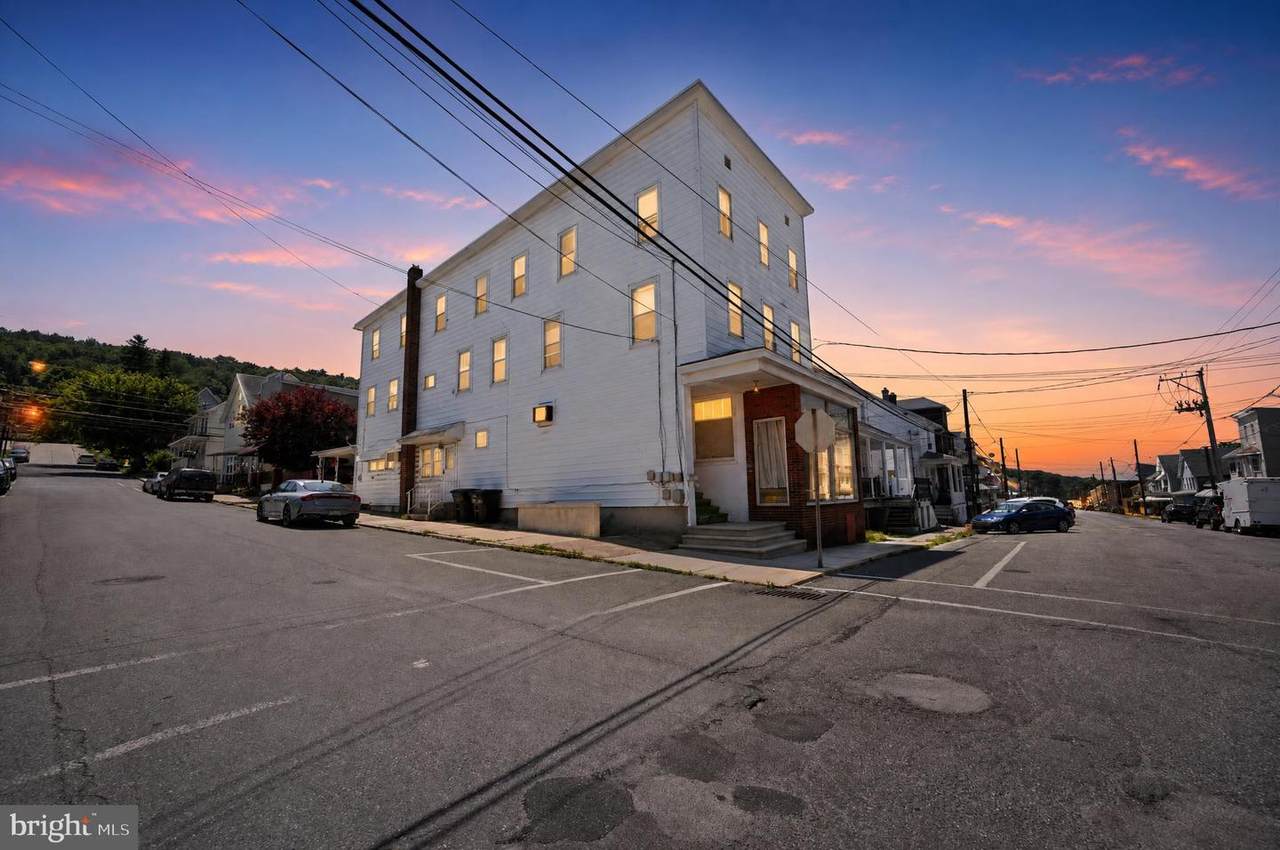 200-202 Bertsch Street - Photo 1