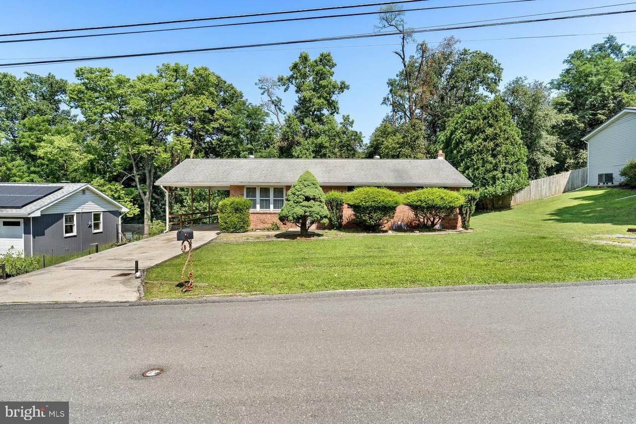 222 Oak Knoll Road - Photo 1