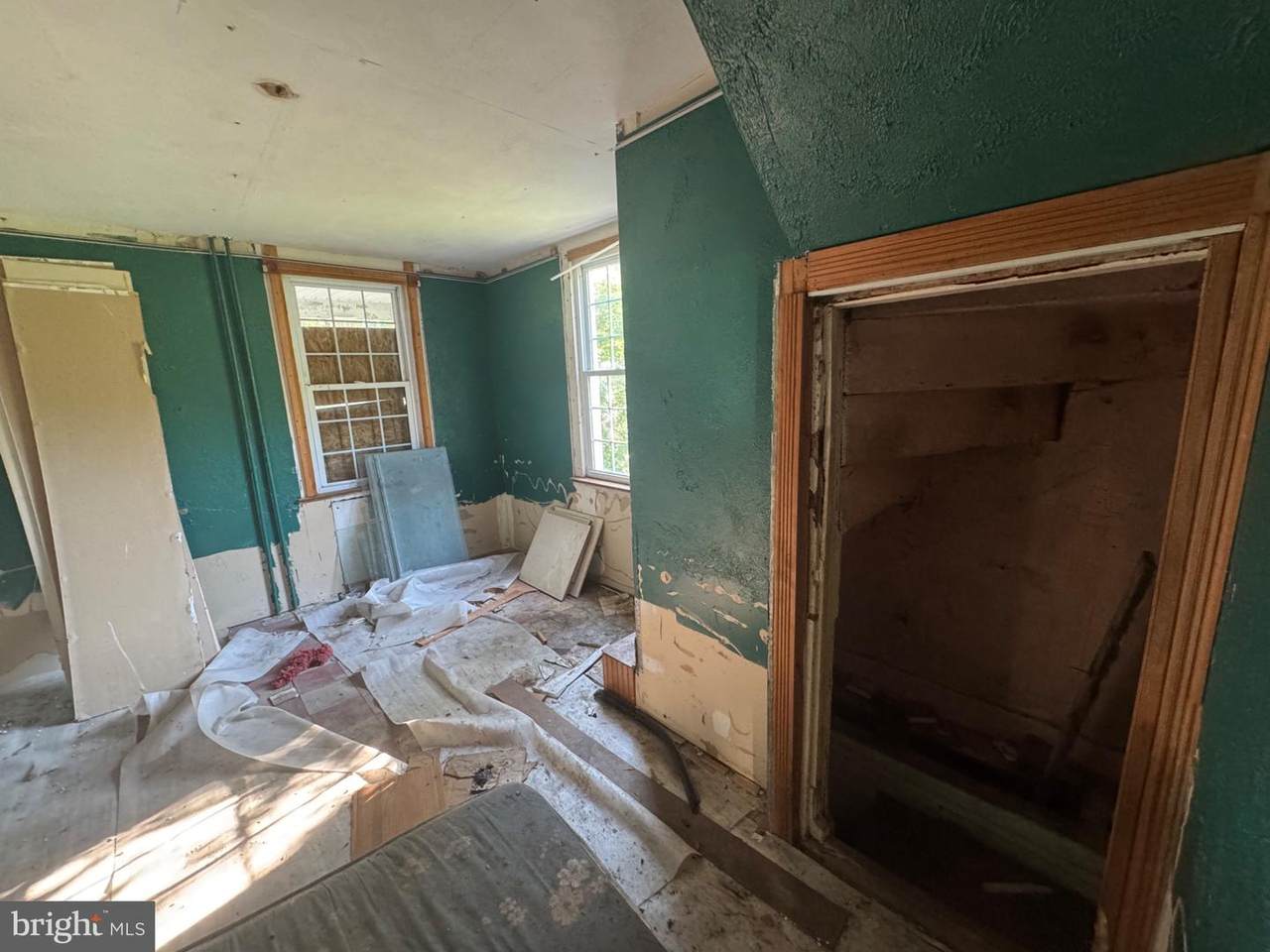 https://bt-photos.global.ssl.fastly.net/brightmls/orig_boomver_1_805180097542-2.jpg