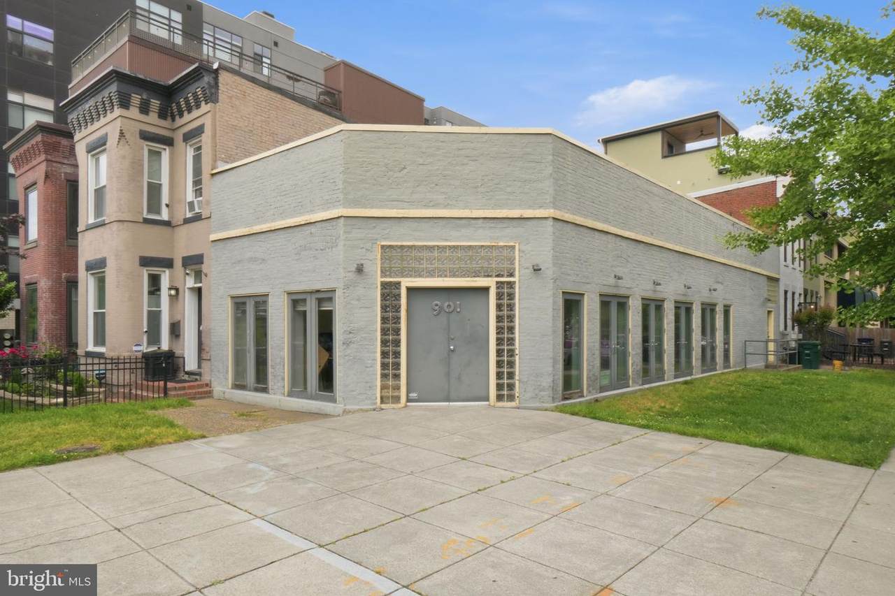901 2ND Street - Photo 1