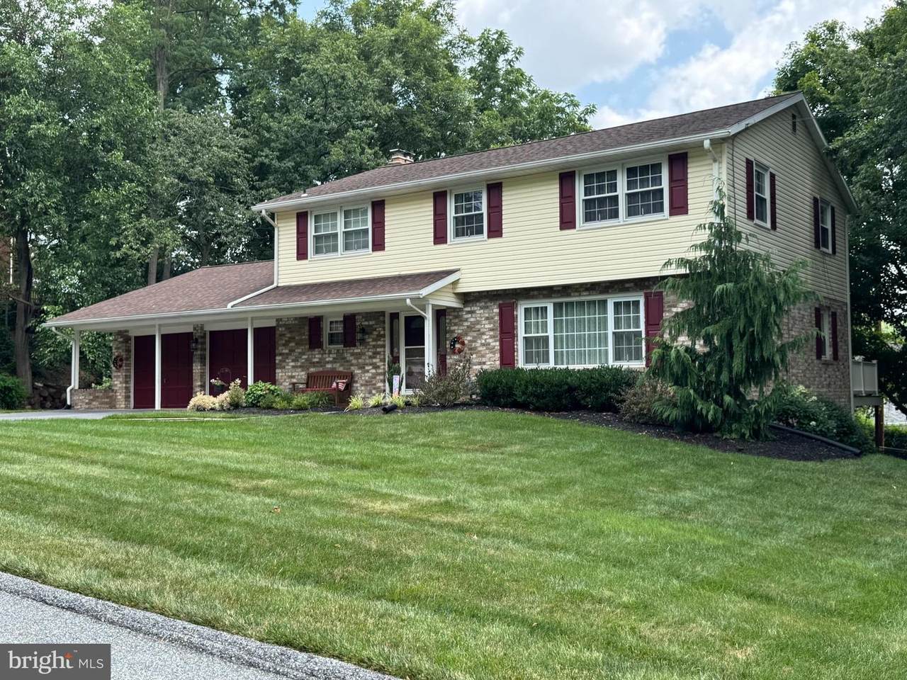 1941 Garnet Road - Photo 1