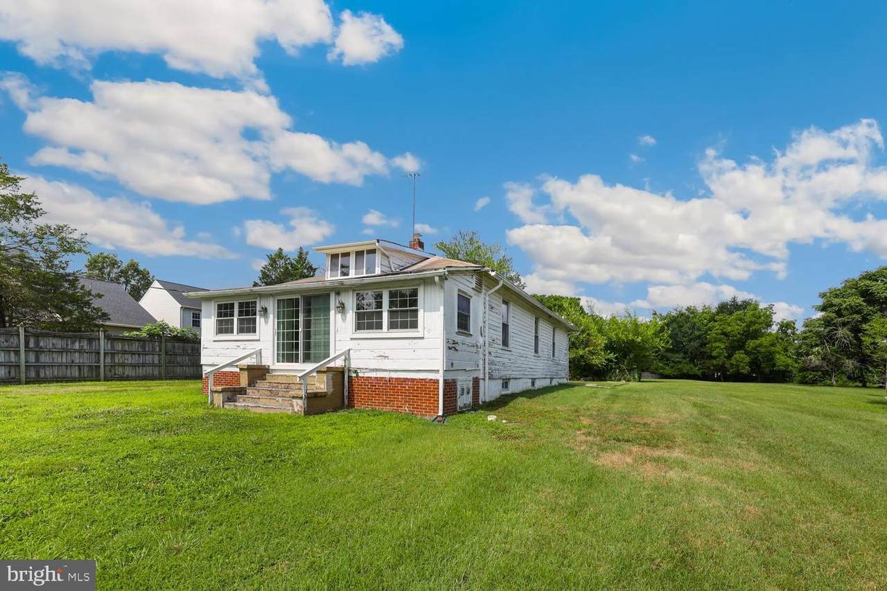 8208 Mount Vernon Highway - Photo 1