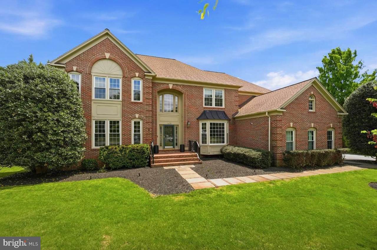 1405 Woodhurst Boulevard - Photo 1