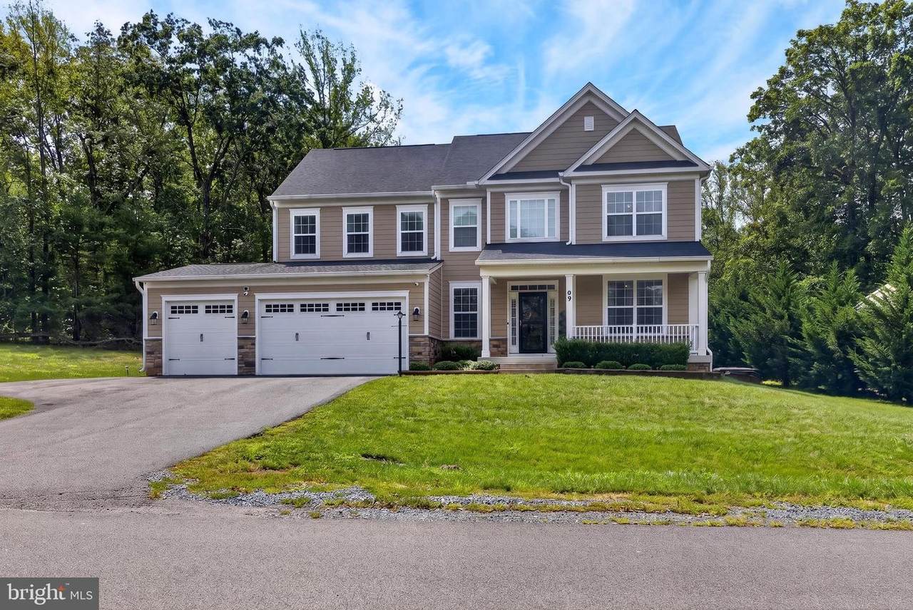 99 Black Hawk Drive - Photo 1