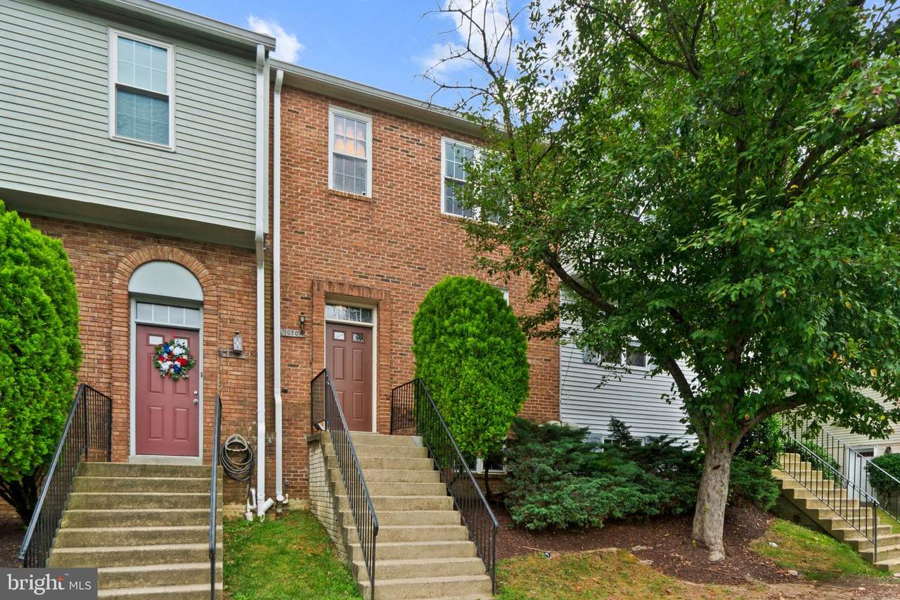 1020 West Court - Photo 1