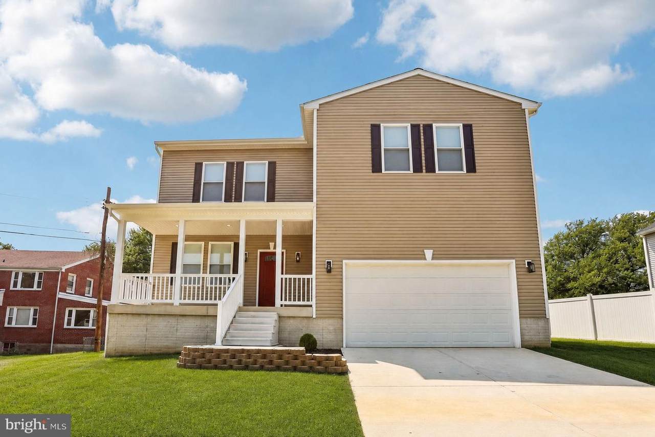 6806 Everall Avenue - Photo 1