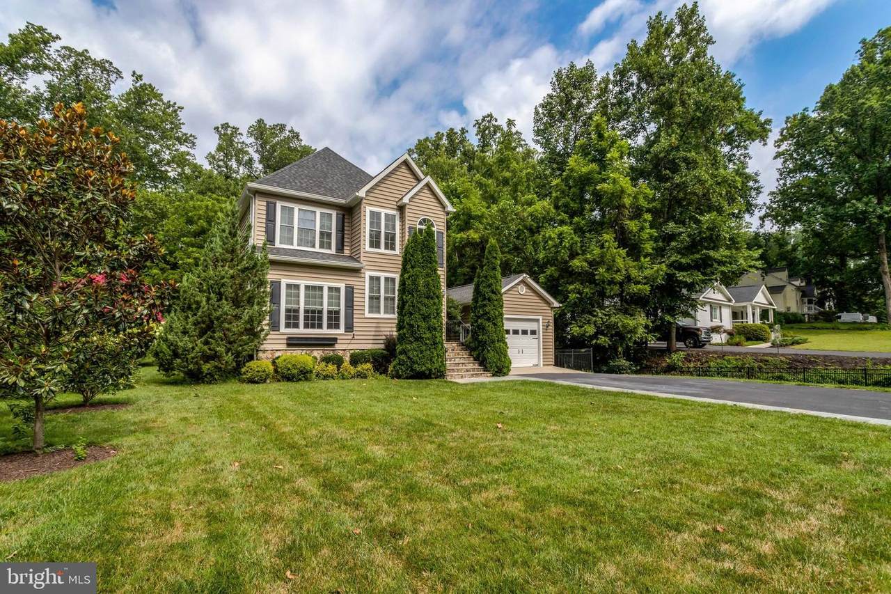 2862 Rosemary Lane - Photo 1
