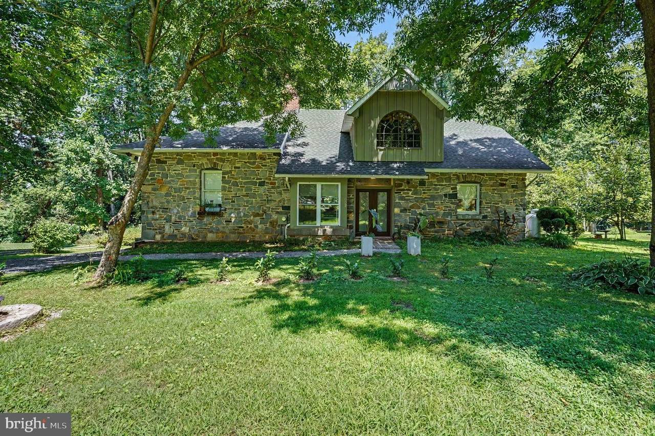 652 Liberty Grove Road - Photo 1