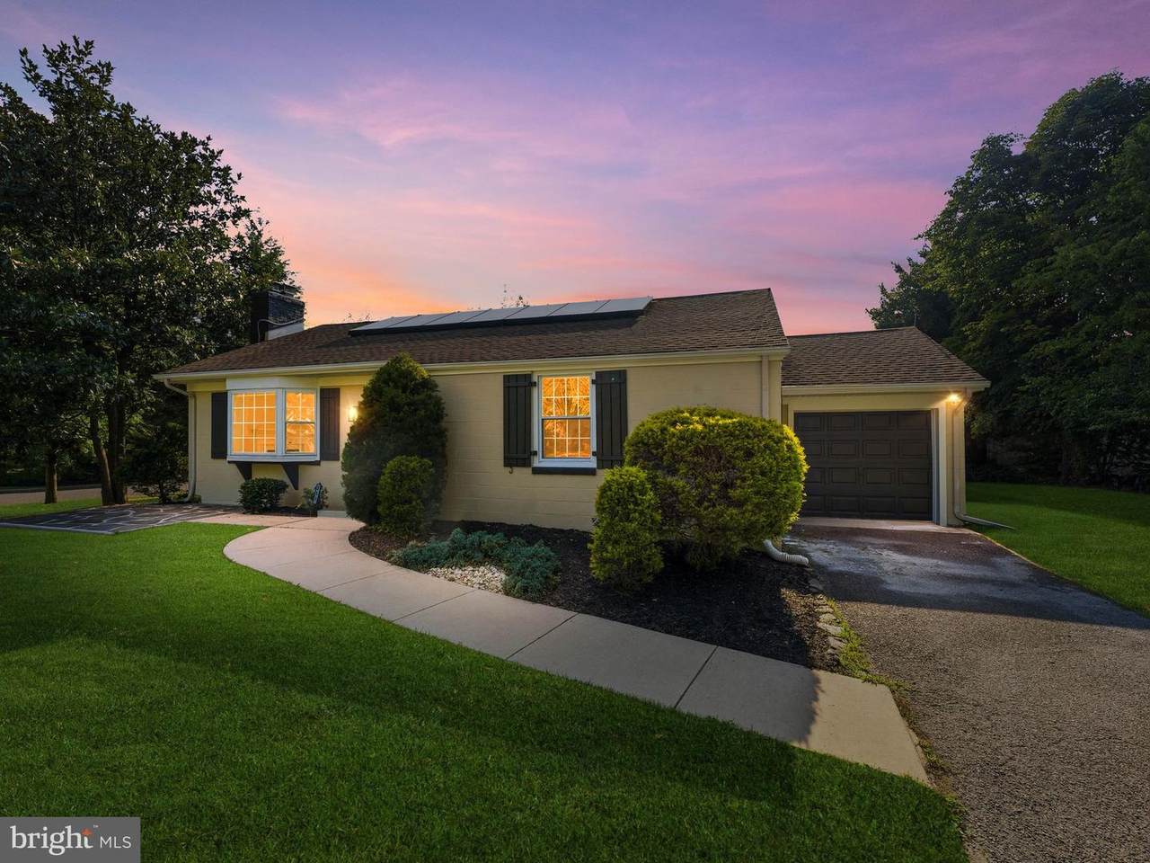 223 Cropwell Road - Photo 1