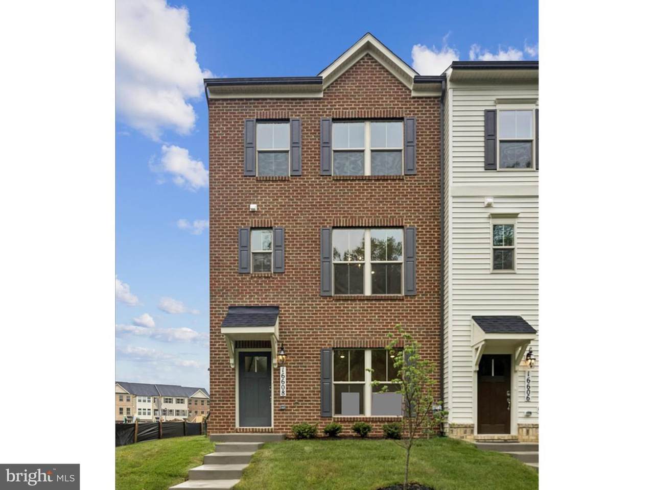 16608 Breezeway Alley - Photo 1