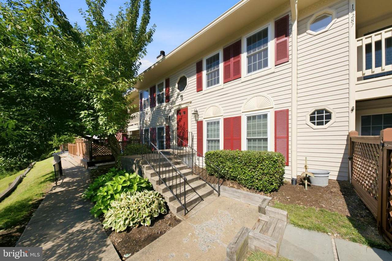 12287 Wadsworth Way - Photo 1