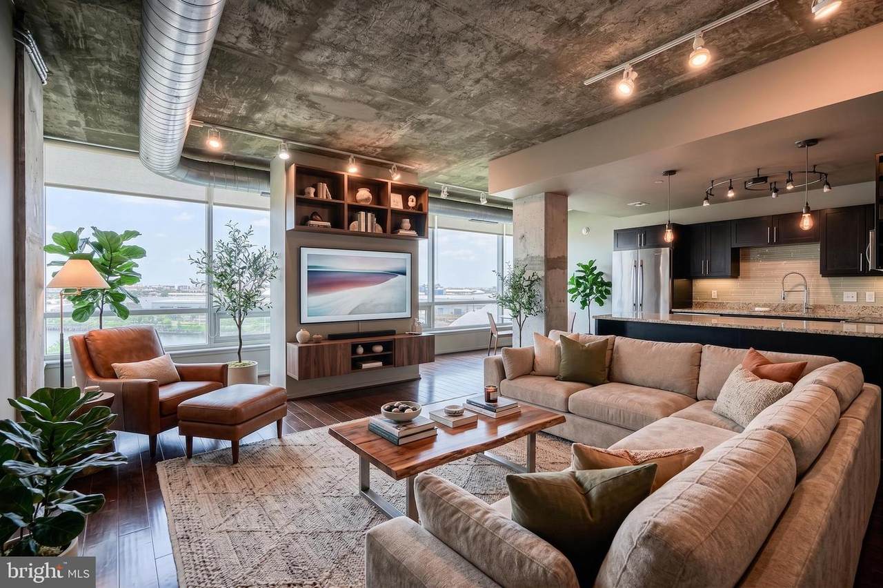 1200 Steuart Street - Photo 1