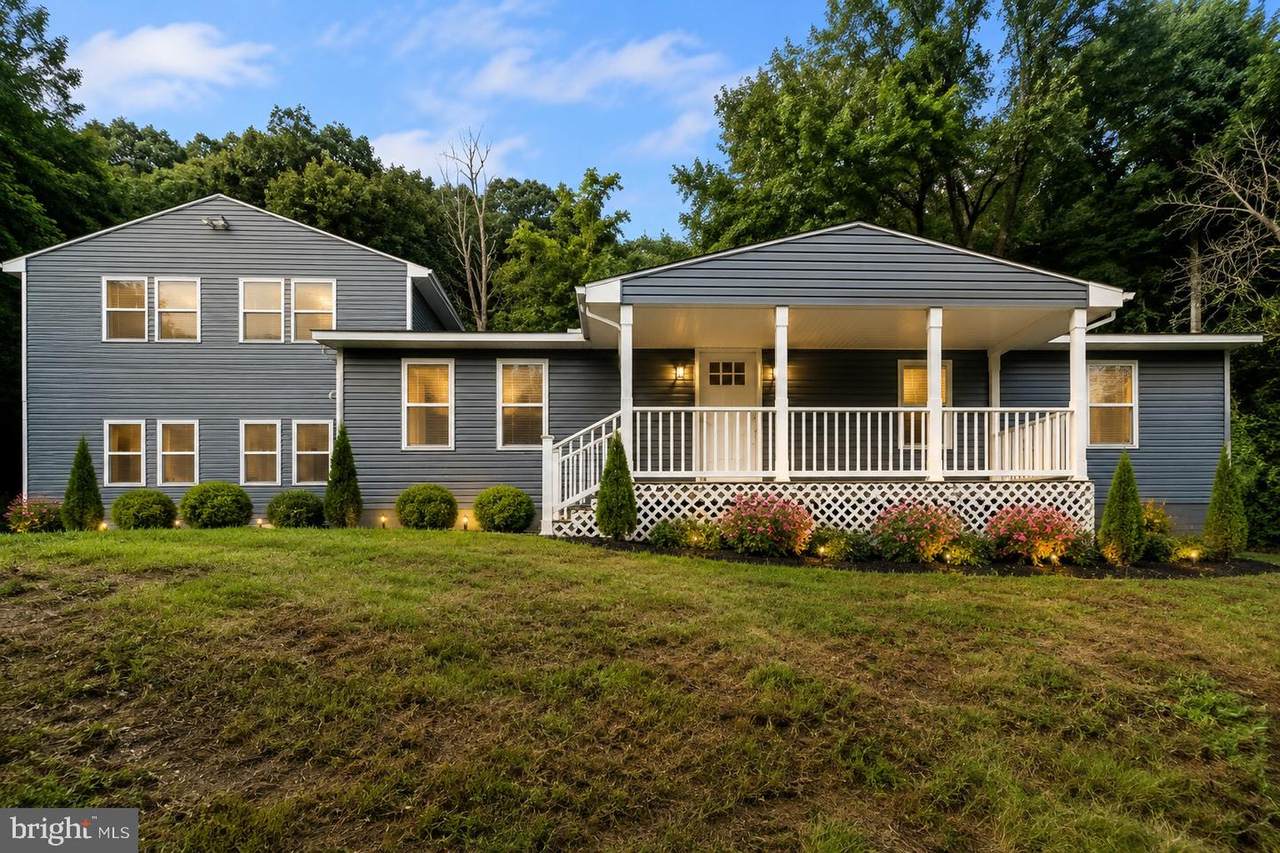 738 Park Line Rd - Photo 1
