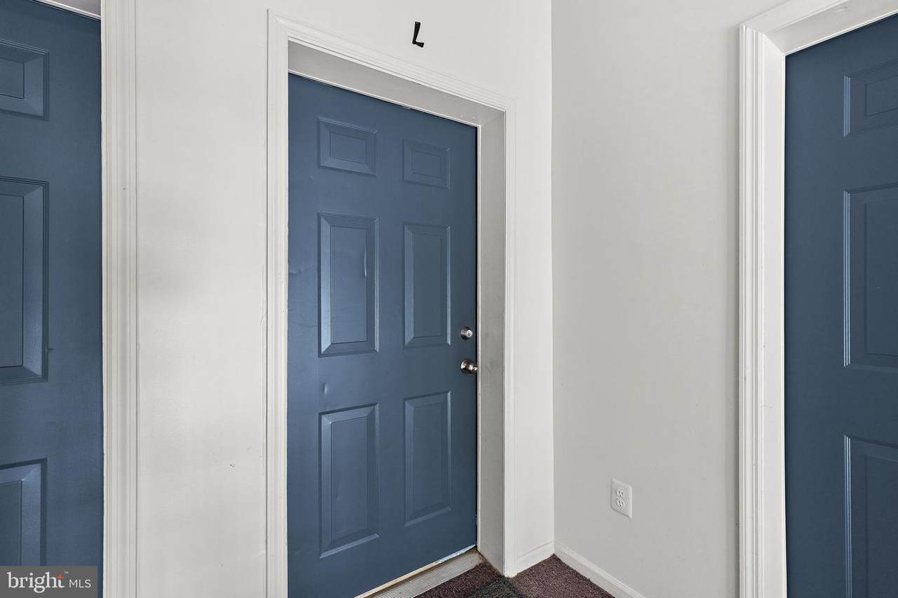 https://bt-photos.global.ssl.fastly.net/brightmls/1280_boomver_1_805183208416-2.jpg