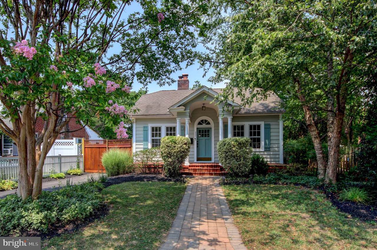 3527 6TH Street - Photo 1
