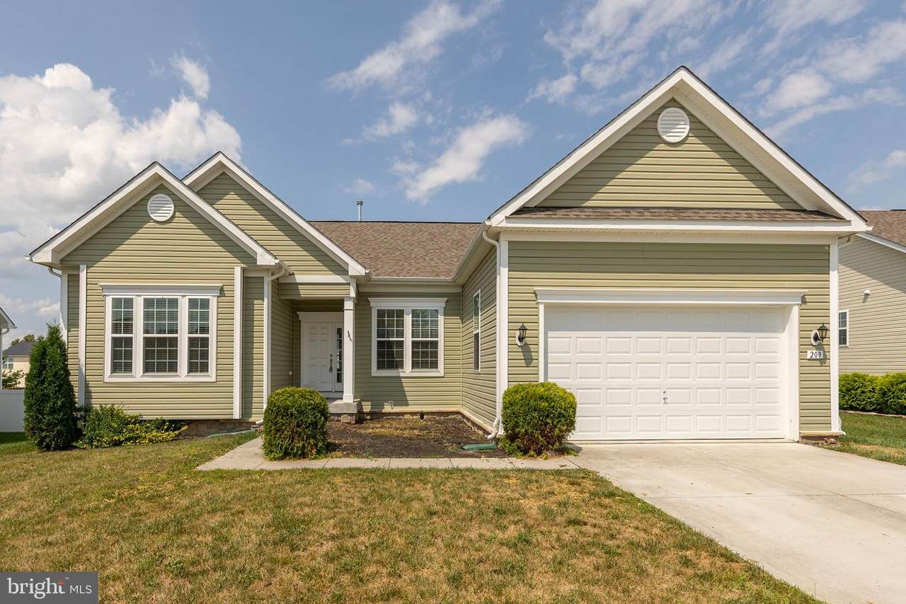 209 Bridgewater Drive - Photo 1