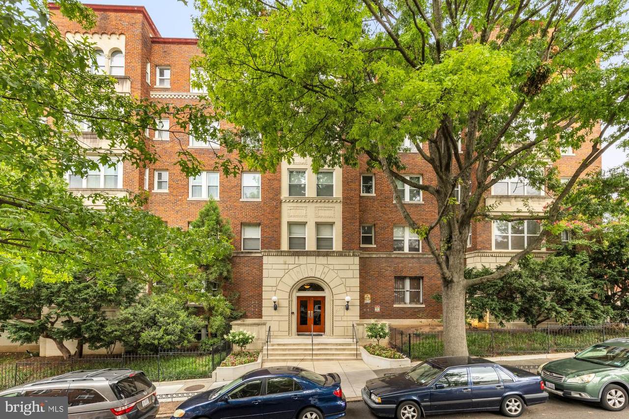 1615 Kenyon Street - Photo 1